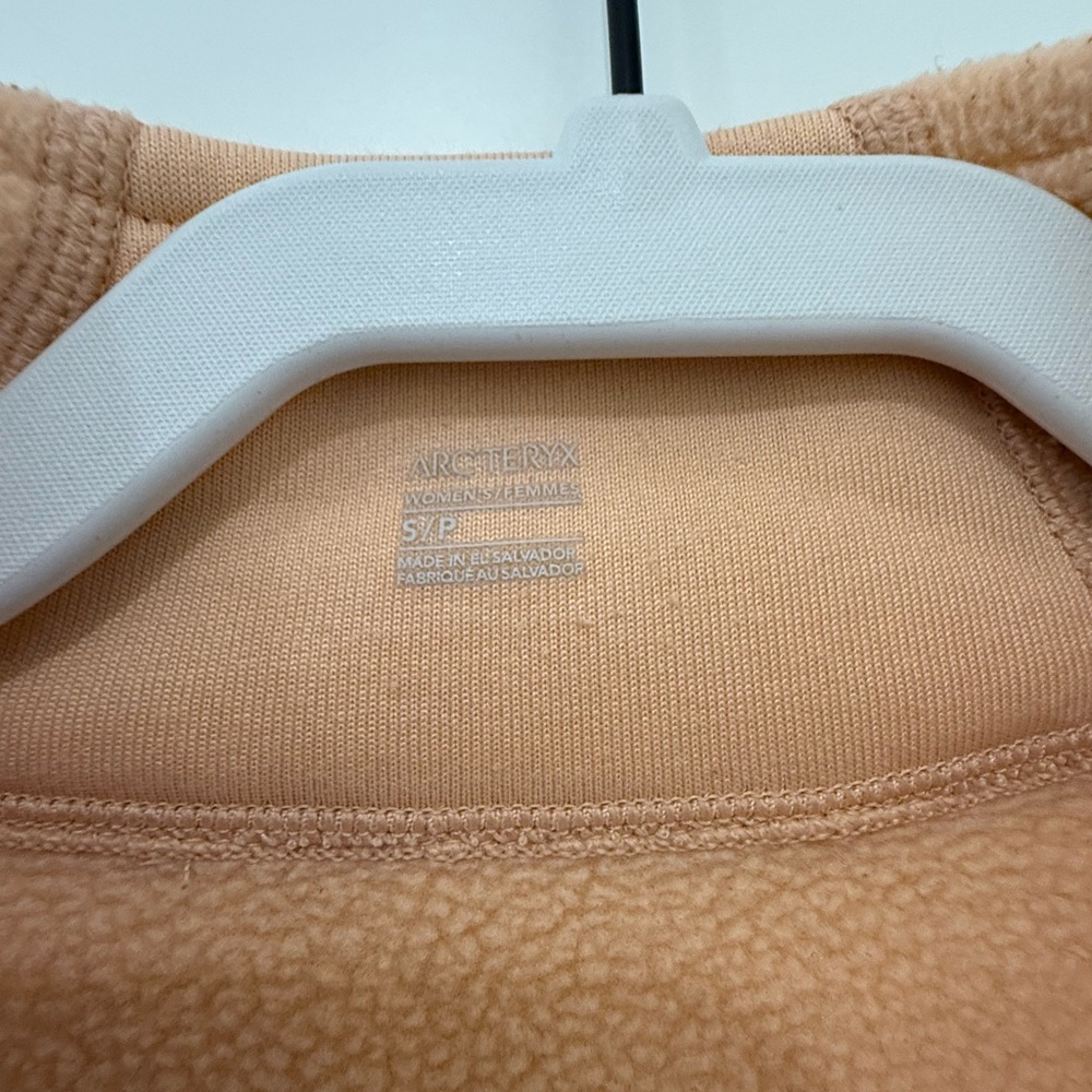 Arc’teryx Rho AR Zip Neck - Women’s Small - Colour Peach - Picture 5 of 6